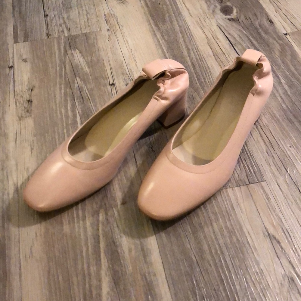 NWT Everlane Day Heel
